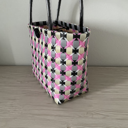 プラカゴ　ピンクx黒　ミニサイズ　籠　スパ　温泉バッグやワンマイルバッグに 3枚目の画像