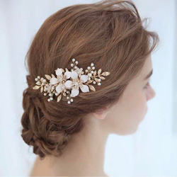 ヘッドドレス ウェディング　結婚式　　お花ヘアアクセサリー　ゴールド9/23 1枚目の画像