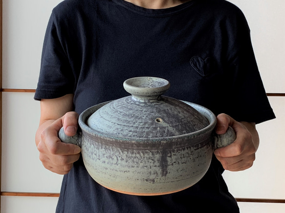 青銅釉土鍋・丸(三人用)　8号　耐熱陶器 4枚目の画像