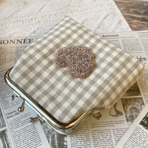 もこもこクマさんポーチ がま口 刺繍 ポーチ フリーステッチング