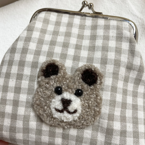 もこもこクマさんポーチ がま口 刺繍 ポーチ フリーステッチング