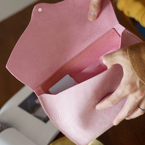 子供と一緒に成長する母子手帳ケース 桜ピンクのイタリア産アラスカ本