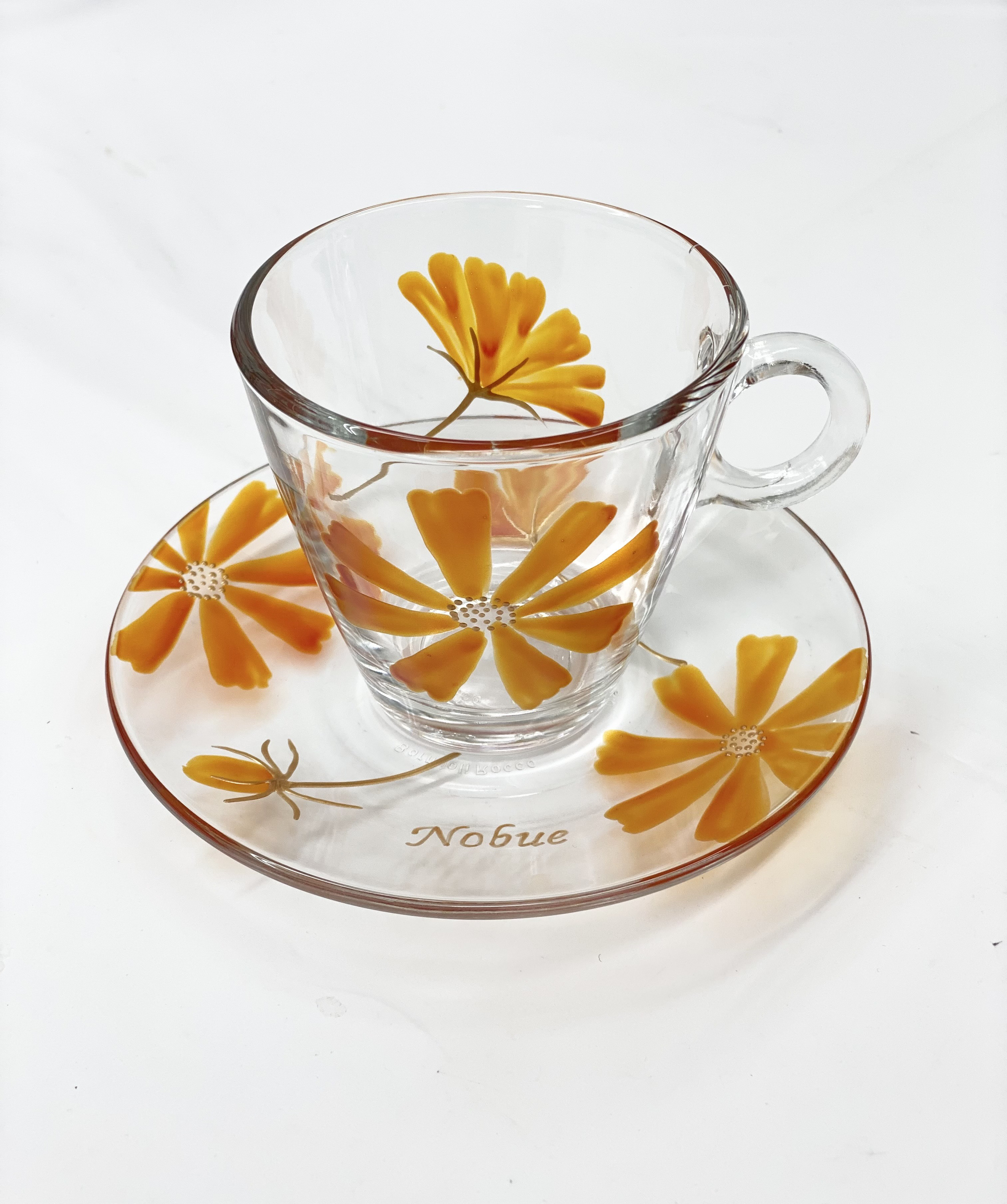Creema限定名入れ母の日ギフト【花咲くマグカップ】オレンジ色コスモス コーヒーカップ・ティーカップ