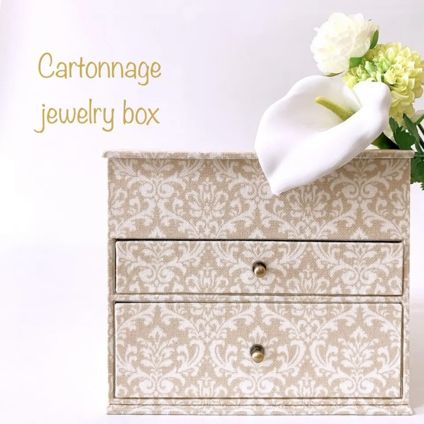 カルトナージュ　ジュエリーボックス