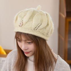 手編み【Lady's】♥形のふんわり暖かベレー帽　アイボリー 1枚目の画像