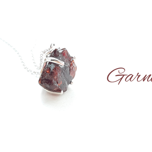 Garnet』世界でひとつ天然石ネックレスsv925+プラチナ仕上げ Garnet』世界でひとつ天然石ネックレスsv925+プラチナ仕上げ