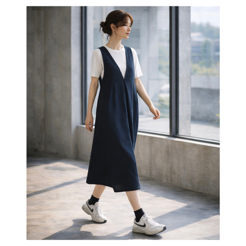 くるみボタンがアクセント！後ろ姿が綺麗なコットンリネンワンピース