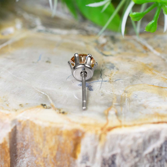 モアッサナイト（シャンパン）・ピアス　6mm（片耳） 5枚目の画像