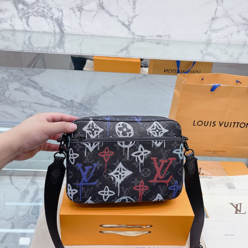 【上品で収納力たっぷり♪】Louis Vuitton★ショルダーバッグ 今日特価】Louis Vuitton ルイ・ヴィトン 折りたたみ式ボックス