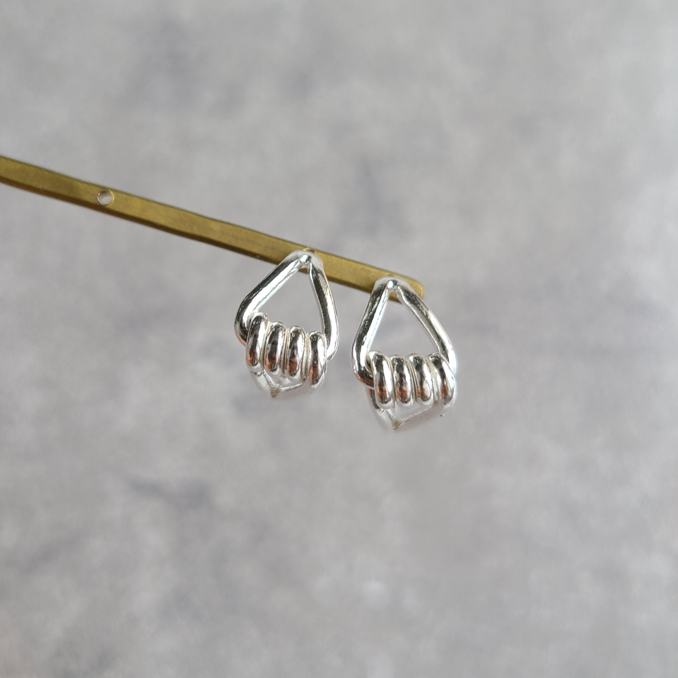 ノットピアス／シルバー ユニセックス メンズ《送料無料》PY-313