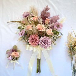 ラベンダーカラーのアンティーククラッチブーケ（アーティフィシャルフラワー・アートフラワー・造花・ウェディング・結婚祝い） 7枚目の画像