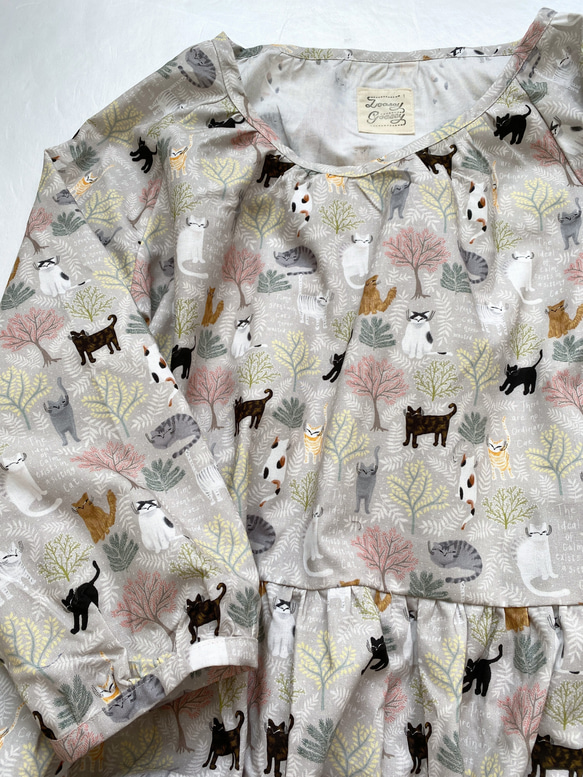 貓葉寬鬆長袖洋裝*100%國產棉*秋冬*草本植物花卉圖案*黑貓英俄 第13張的照片