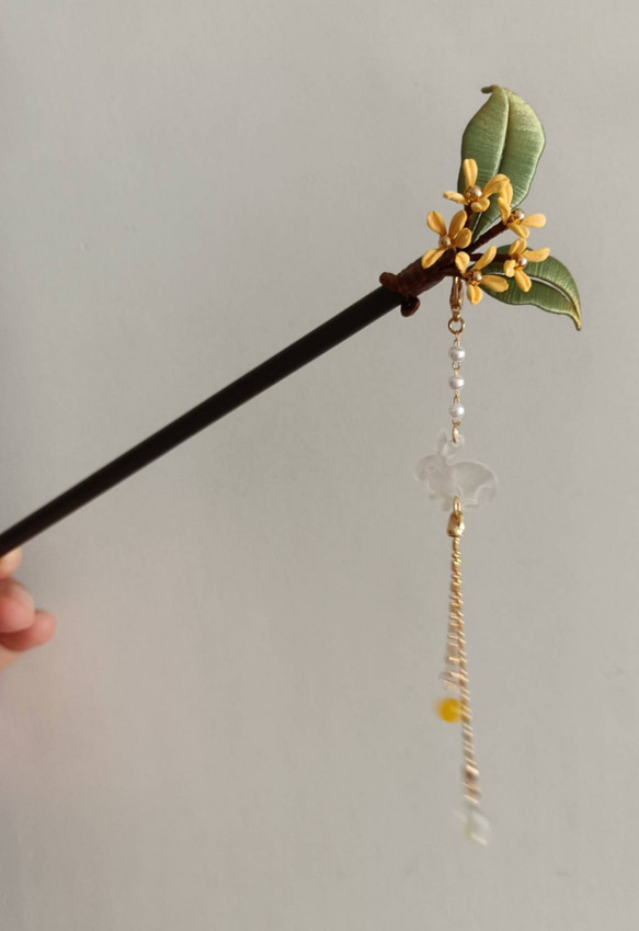 金木犀の花の簪　ベルベット素材　全長約20cm 3枚目の画像