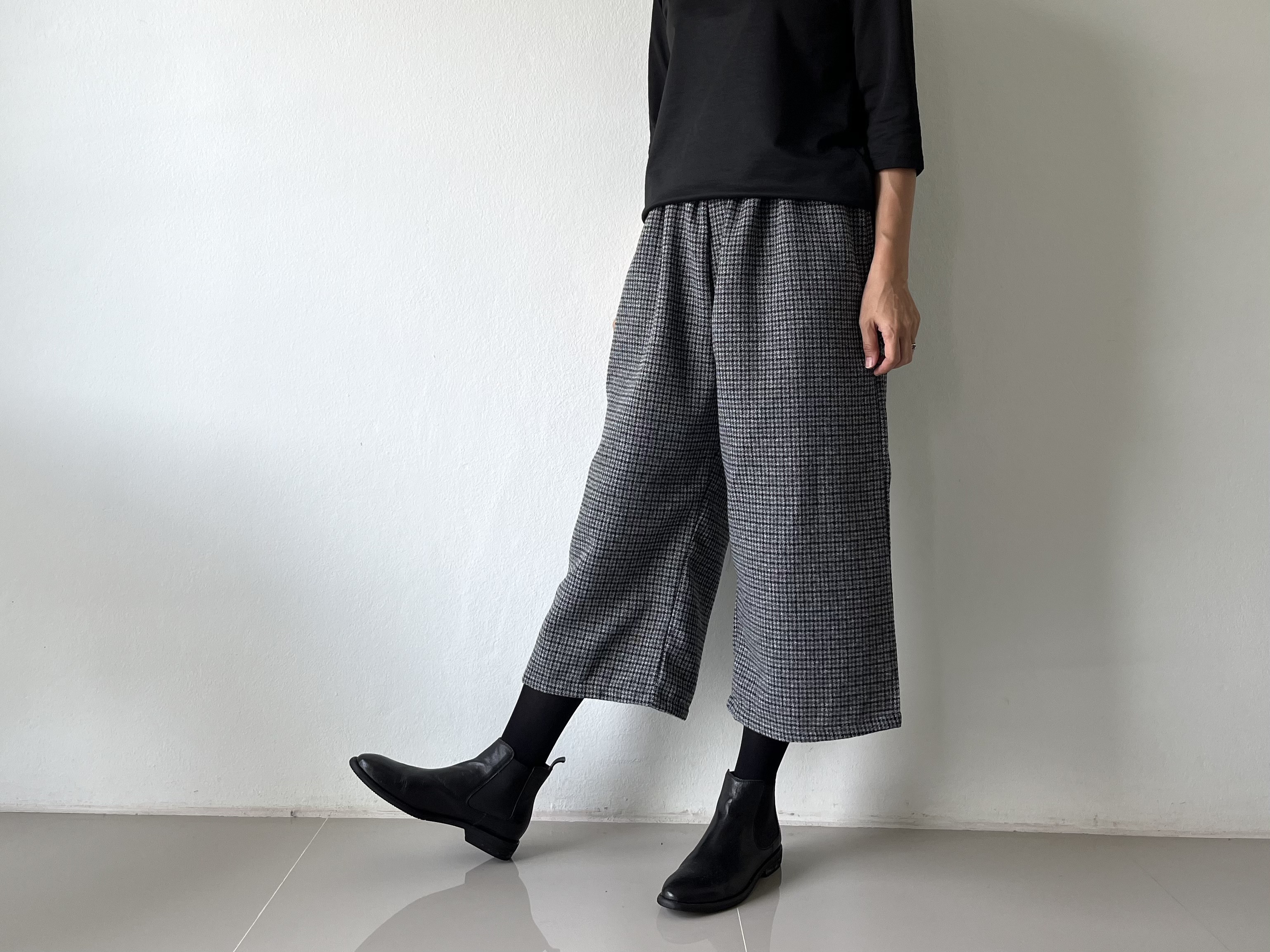 コットンウール ワイドパンツ／ゴムウエスト／体型カバー／大人カジュアル／通勤・普段着