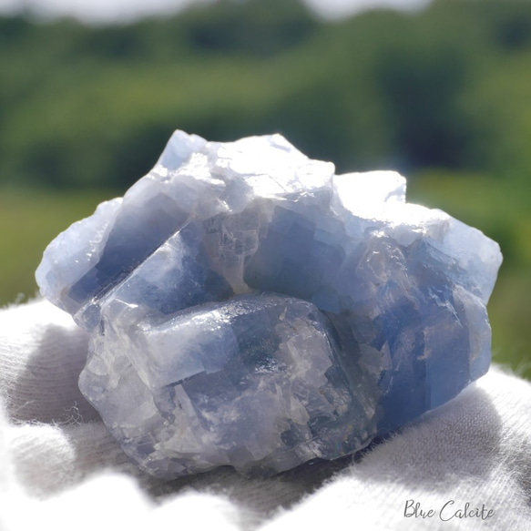 天然石ブルーカルサイト約50g約48mm(メキシコ産)原石ラフロック鉱物テラリウム[bcal-220930-04] 1枚目の画像