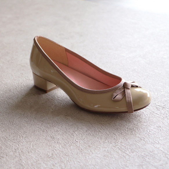 【軟鞋墊氣墊！ ] 羅緞緞帶芭蕾舞鞋 [深米色] 第6張的照片
