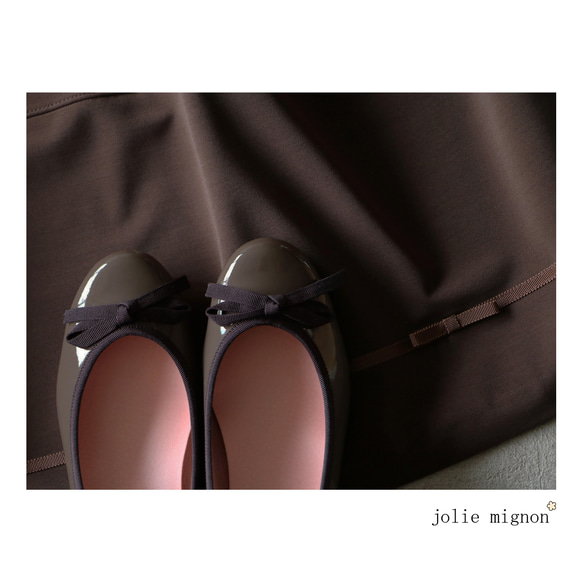【簡潔的造型，簡潔的感覺！ ] 羅緞緞帶芭蕾舞鞋 [深棕色] 第6張的照片