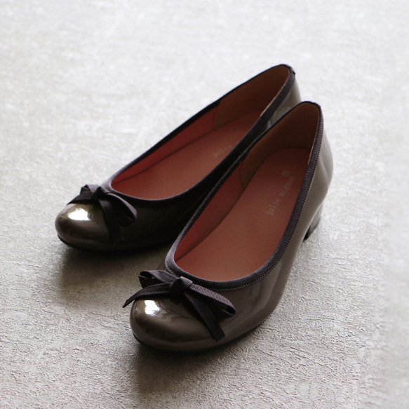 【簡潔的造型，簡潔的感覺！ ] 羅緞緞帶芭蕾舞鞋 [深棕色] 第4張的照片