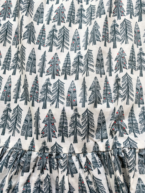 冬日森林*三角樹寬鬆長袖連衣裙*100%棉*亮光*米白 第13張的照片