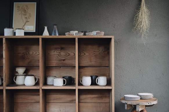 鉄粉のある　マグカップ 丸底　淡いグリーンブルーグレー　ギフト　アンティークな風合い 19枚目の画像