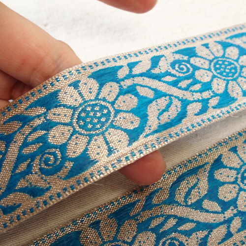 1mより インド刺繍リボン チロリアンテープ 花 水色 北欧☆民族衣装