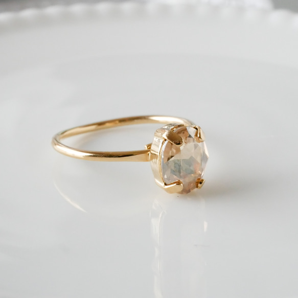 施華洛世奇水晶精緻橢圓形簡約戒指（10號免費尺寸/金色陰影） 第4張的照片