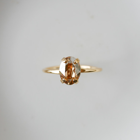 施華洛世奇水晶精緻橢圓形簡約戒指（10號免費尺寸/金色陰影） 第2張的照片