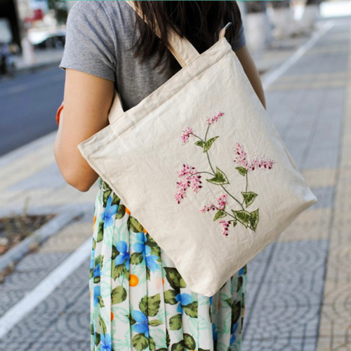 上質モダンな手刺繍帆布トートバッグ（花柄） その他バッグ Napool