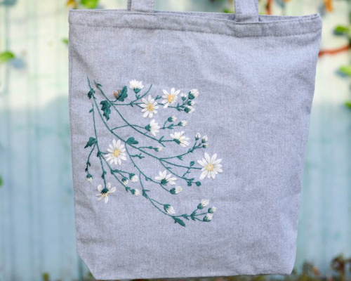 上質モダンな手刺繍帆布トートバッグ（花柄） その他バッグ Napool