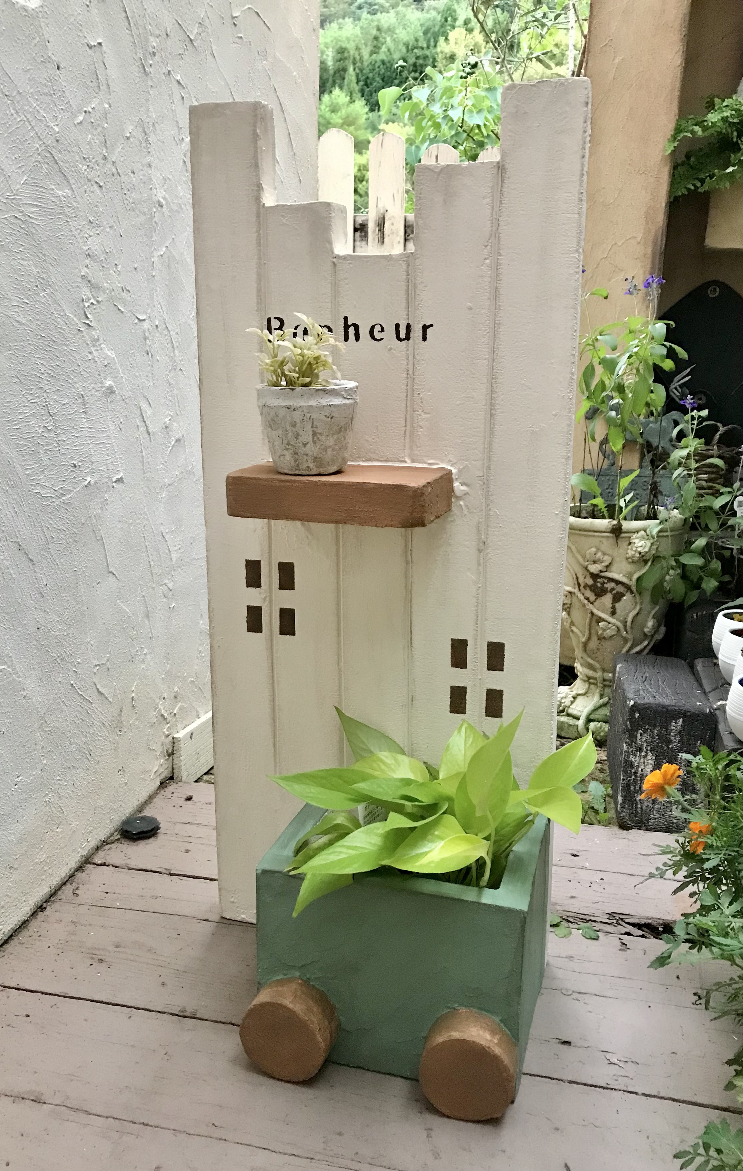 フェンスの花車プランター