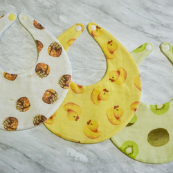 黄（イエロー） スタイ・よだれかけ（新生児・赤ちゃん・子ども