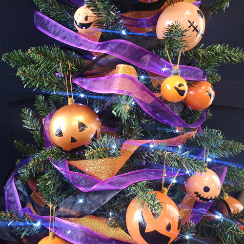 ハロウィンツリー 全部セット！(LEDライト付) その他インテリア雑貨