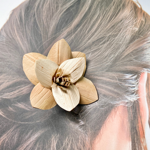 【在庫処分大特価!!】 2点限定再販＊ ハワイ伝統工芸 フラワーヘアピック ラウハラ アクセサリー