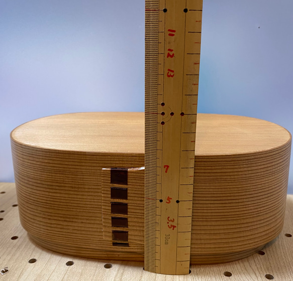 銘柄　秋田杉　超軽量155g わっぱ弁当箱　大容量950cc  ①〜④から選べる（華の在庫あれば四点柄以外もできます） 9枚目の画像