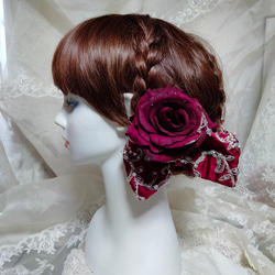 成人式髪飾り☆ディープレッドリボンとワイン薔薇 2枚目の画像