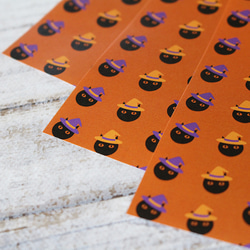 黒ネコハロウィン包装紙「カボチャを探せ！」A4サイズ（8枚入り）デザインペーパー　ラッピングペーパー　オレンジ 3枚目の画像