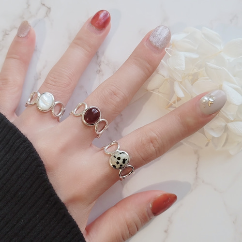 ホワイトシェル オーバル 10＊8mm シルバーリングH-182S 指輪・リング