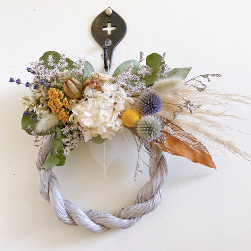 お正月後もリースとして飾れるしめ縄2023