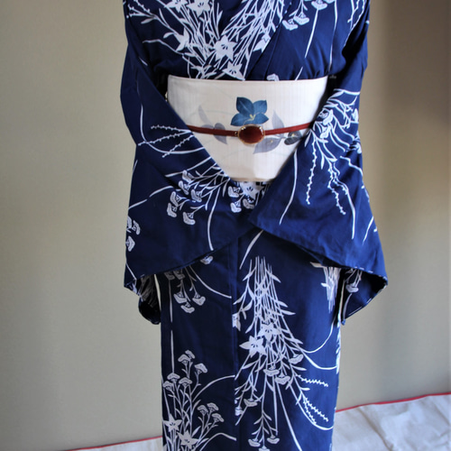 手染め藍注染 型染浴衣 紺 桔梗と女郎花が静謐な雰囲気 トール