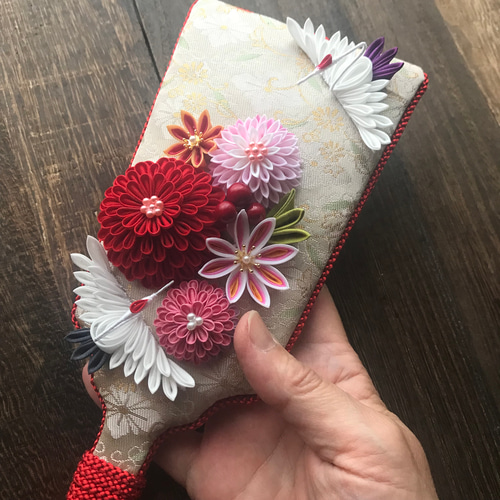 オーダー品】つまみ細工 羽子板 梅の花 オーダー品】つまみ細工 羽子板