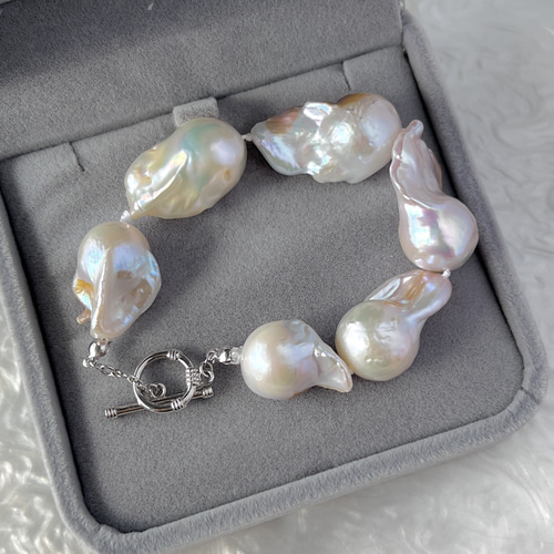 大粒バロックパールのブレスレット 干渉色 オーロラホワイト 真珠  