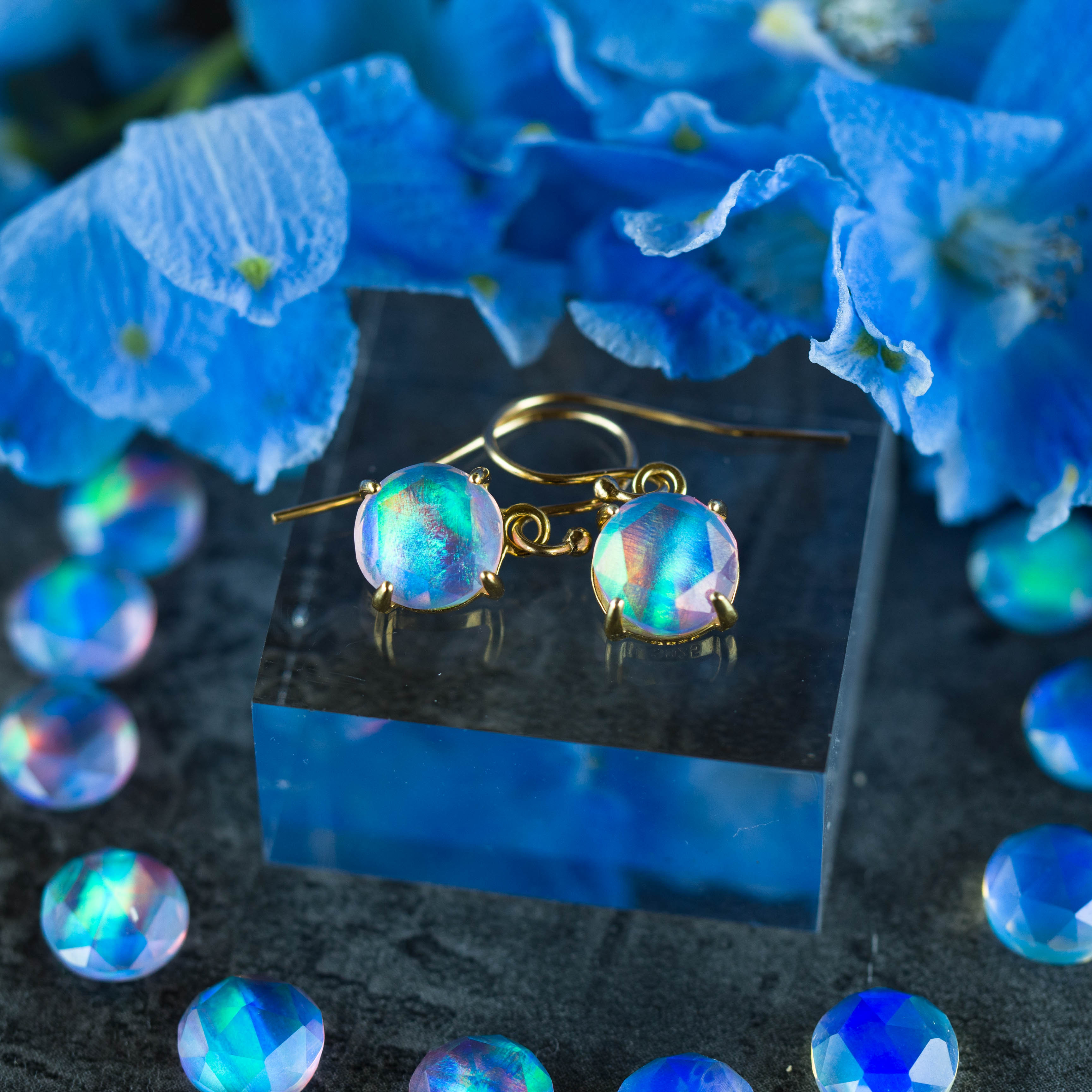 早割♡宝石質レインボーオパール幸運の石《瀬織津姫》10月誕生石★ローズカットピアス・イヤリング♡幸せ周波数チューニング付 6,600円