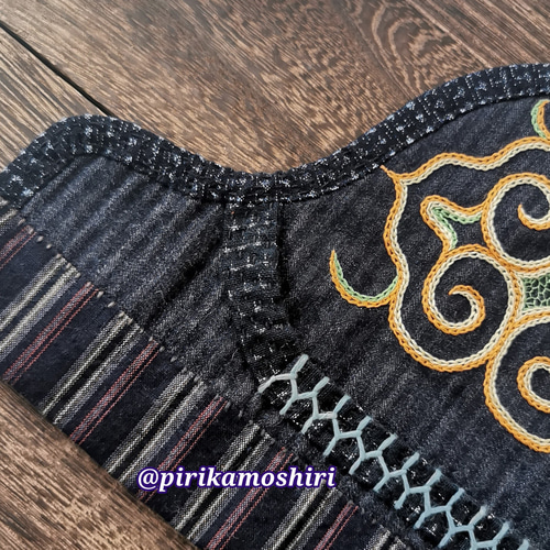 アイヌ刺繍のテクンペ 手袋・ミトン pirika moshiri 通販