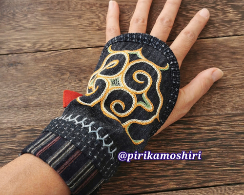 アイヌ羽織、チカルカルペ、アイヌ衣装、テクンペ、ホシ、マタンプシン アイヌ刺繍 アイヌ羽織、チカルカルペ、アイヌ衣装、テクンペ、ホシ