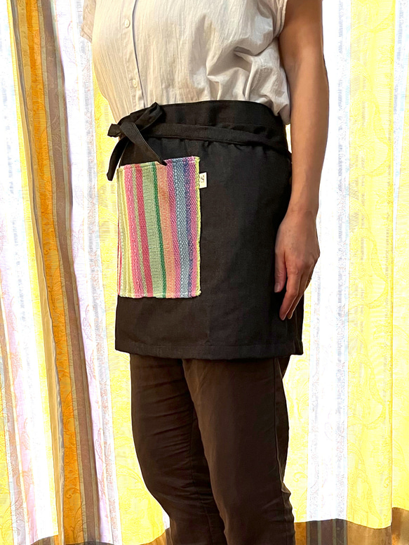 手織りのポケット付きカフェエプロン 2枚目の画像