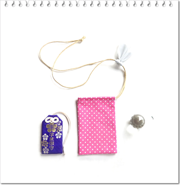 水玉 ドット／Mt・巾着袋 ネックレス（赤・ピンク）／お守り袋・薬袋・道具入れ・ガーリー キッズ・携帯ポケット／猫 4枚目の画像