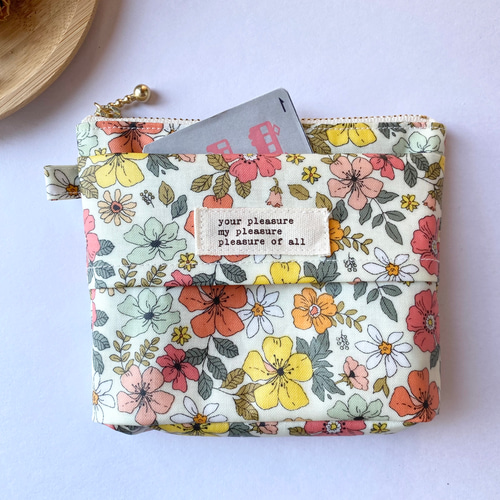 ファスナーポーチ （ポケットティッシュケース付き） オレンジ花柄  