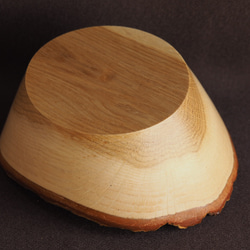 木製サラダボール・ひとり用・ナチュラルエッジ（ナラ）no.12 3枚目の画像