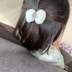 ふわもこリボンのキッズヘアゴム ＊ ベビー　ヘアアクセサリー　リボンヘアゴム 2枚目の画像