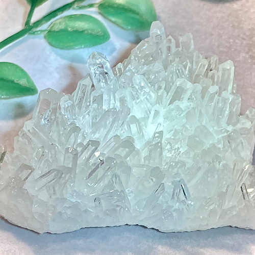 レインボー✨　四川省　ニードルクォーツ　クリスタル　水晶　クラスター　原石 Amazon.co.jp: レインボー 四川省 ニードルクォーツ クリスタル